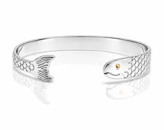 Cape Cod Fish Bracelet in Sterling Silver with a 14K Yellow Gold Eye