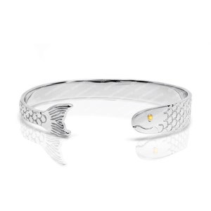 Cape Cod Fish Bracelet - Solid 925 Silver & Real 14k Gold Eye - Cape Cod Lifestyle