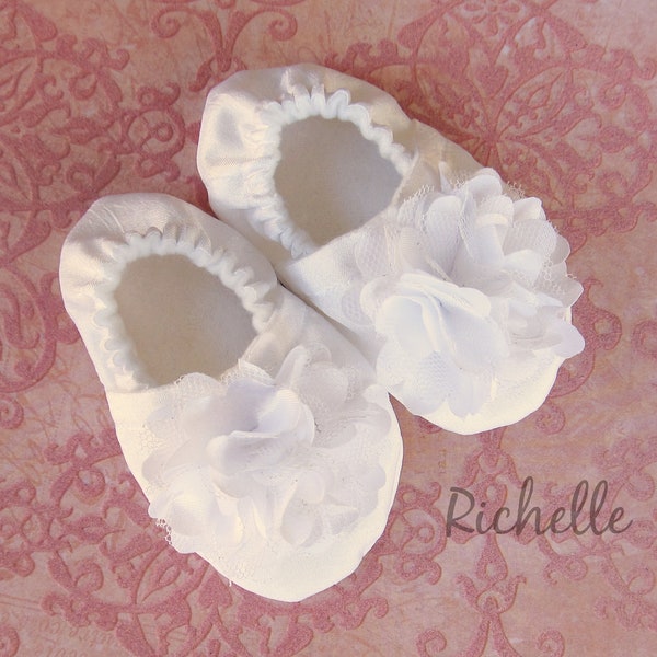 White Flower Baby Girl Shoes, Baptism Outfit, Blessing Christening Soft Sole Booties, Special Occasion Dressy Silky Slippers, Infant Toddler