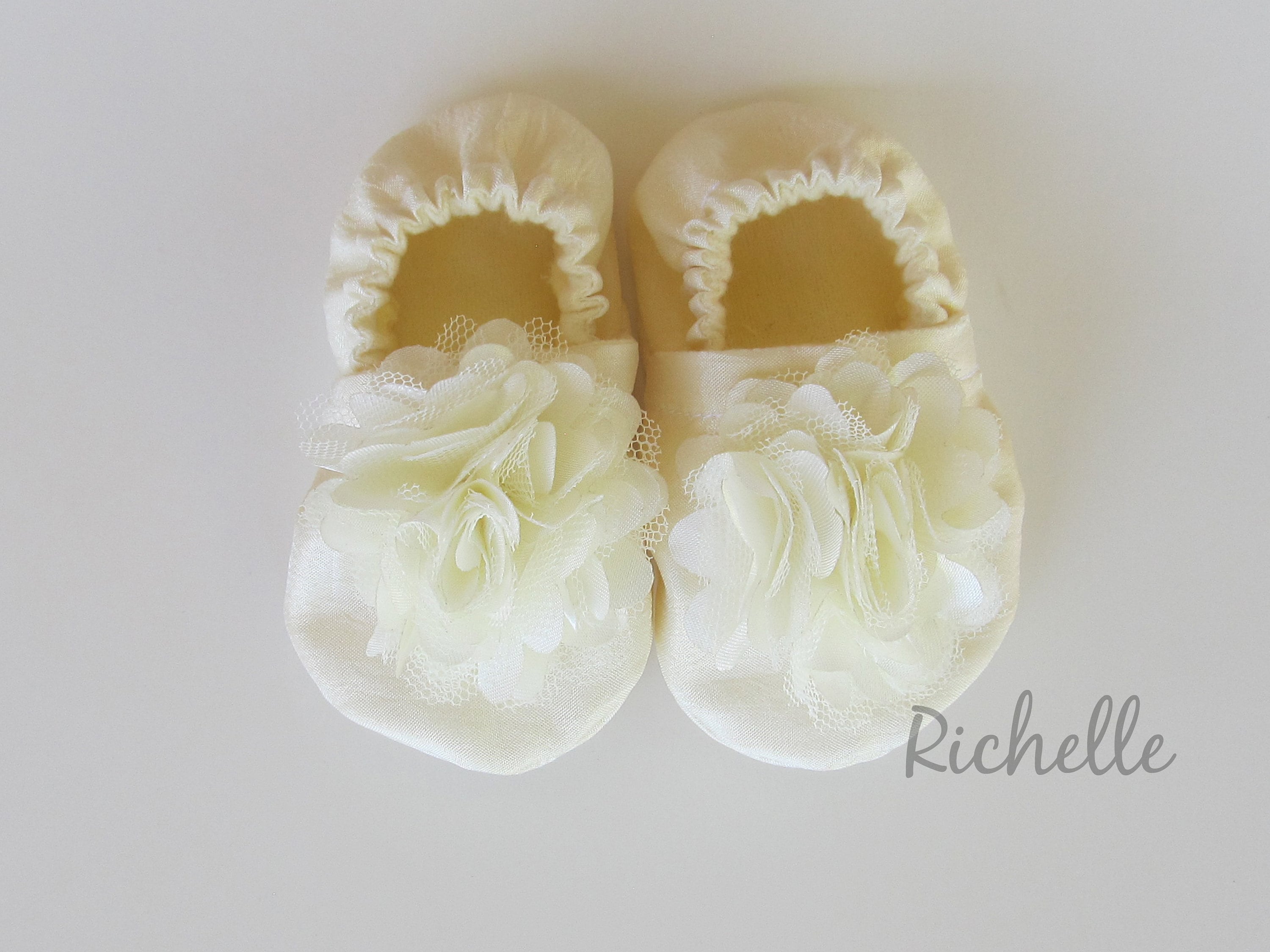 BABY GIRLS SHOES WHITE,IVORY//CREAM CHRISTENING//WEDDING//PARTY PATENT PRAM SHOES