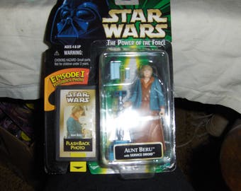 Aunt Beru action figure from Star Wars "The Power Of The Force"