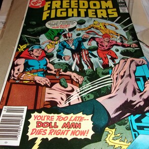 comic book &quot;Freedom Fighters&quot; Vol. 3, No. 12 made by DC Comics from 1978