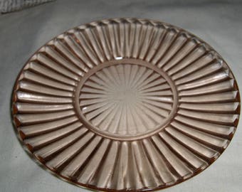 a pair of pink 6 inch plates