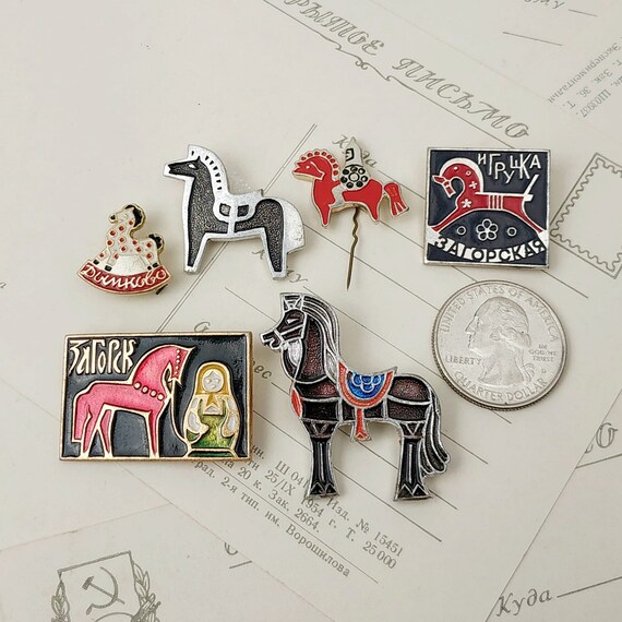 Vintage Original Pin Badge Button USSR pins Soviet horse coat of arms city kolyv Vintage Original Pin Badge Button USSR pins Soviet horse coat of arms city kolyv