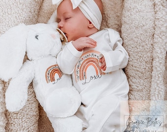 Regalo personalizado para niñas - babygrow - chaleco - Conejito personalizado - Revelación de nombre de bebé - Traje de regreso a casa - Chaleco de anuncio de bebé