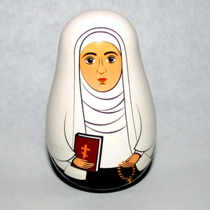 Roly-Poly Weeble Doll: Nun