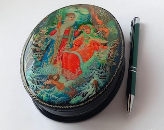 Russian Lacquer Oval Box, Fedoskino Fairy Tale Scene, Papier-Mache Jewelry Box