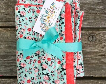 Mint green and red rose vintage print flannel blanket for baby or child, soft and cuddly warm blanket, garden and flower enthusiast