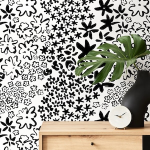 Black and White Floral Wallpaper / Peel and Stick Wallpaper Removable Wallpaper Home Decor Wall Art Wall Decor Room Decor - D165