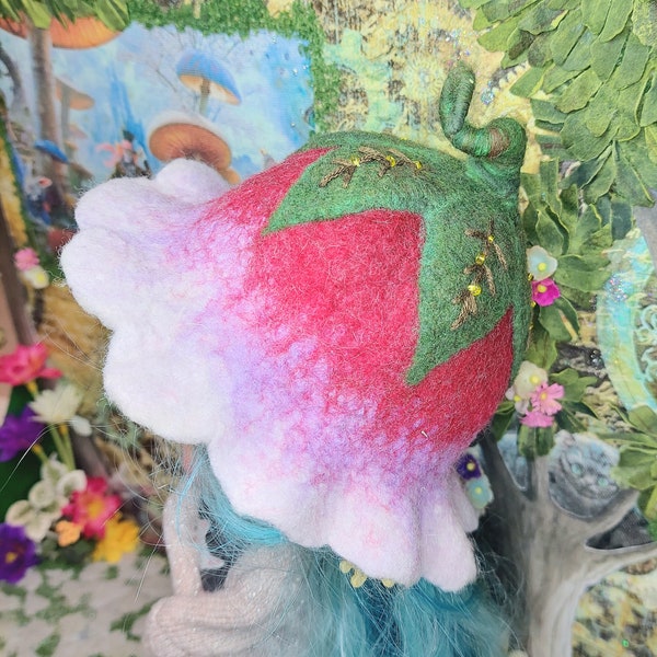 Chapeau feutré de fleurs pour poupées blythe