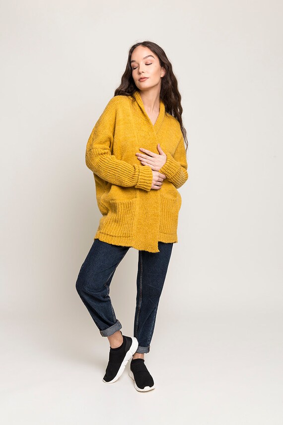 long cardigan with fur collar