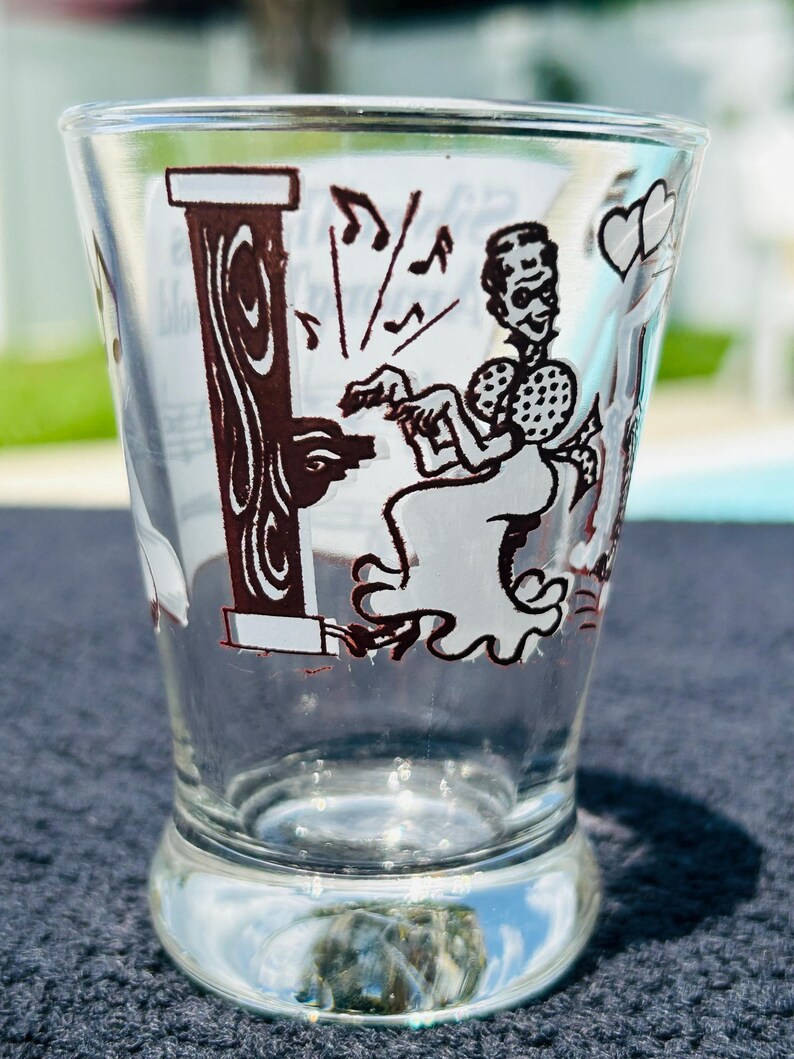 Vintage 1950s Hazel-Atlas Song Glass Cordial Sipper Shot Glass, Single, Silver Theeads Amoung the Gold image 2