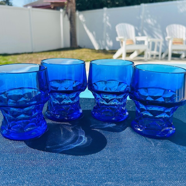 Vasos de whisky Viking Glass de color azul cobalto con corte georgiano, juego de 4