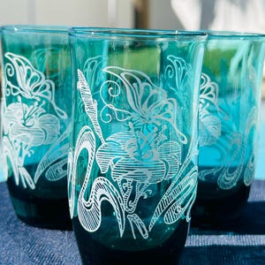 1970s Juice/Sipper Tumbler Glasses Teal and White Flowers Butterflies (2)