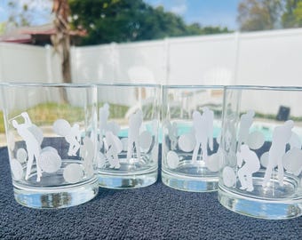 Vasos de whisky dobles estilo antiguo con diseño de swing de golf, juego de 4
