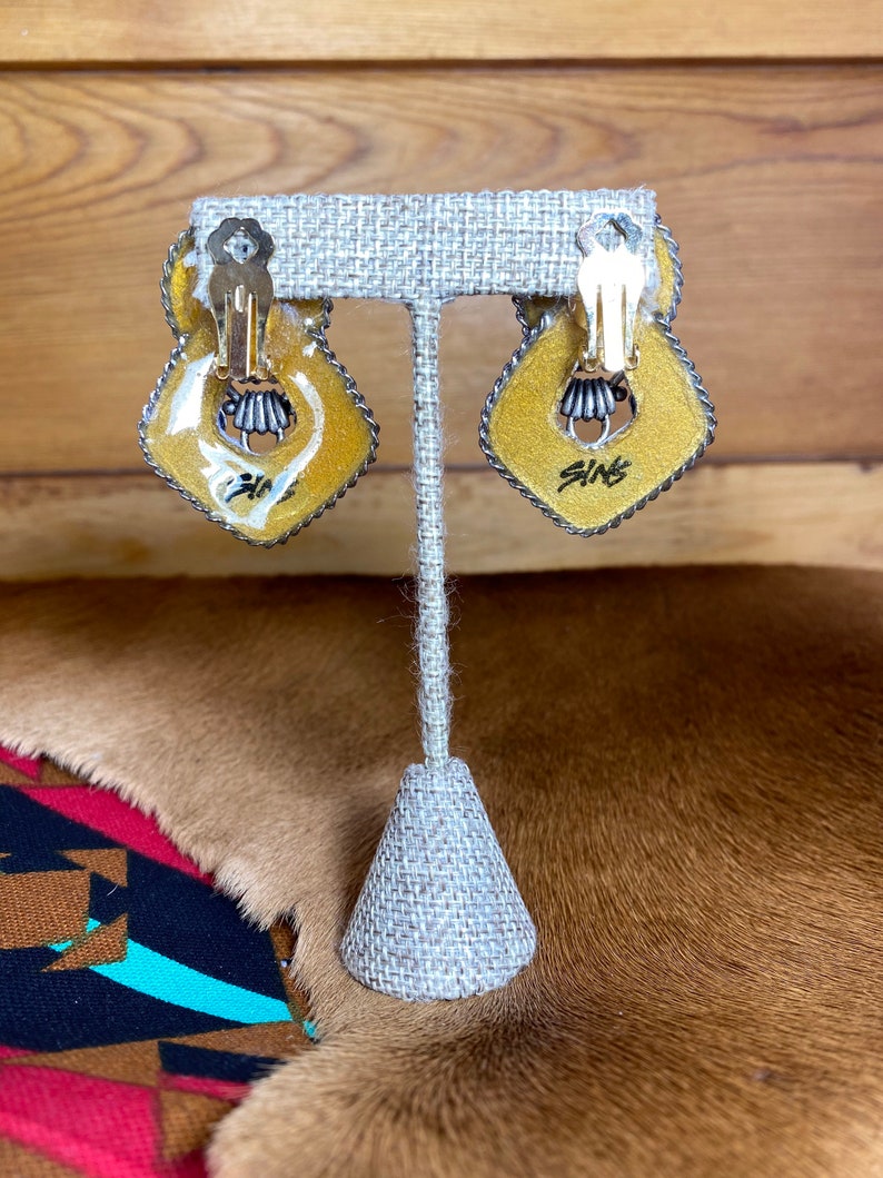 Stunning Clip On Earrings