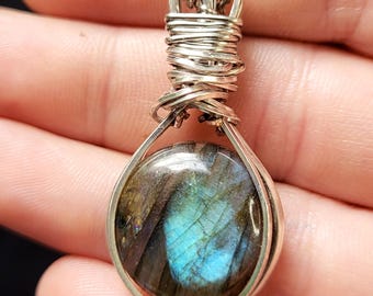 Round labradorite bottle pendant necklace collar choker