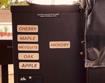 Magneti per affumicatori a pellet: accessori per griglia incisi al laser