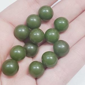 11mm Spinach Green Non Drilled Bakelite Beads, 12pcs