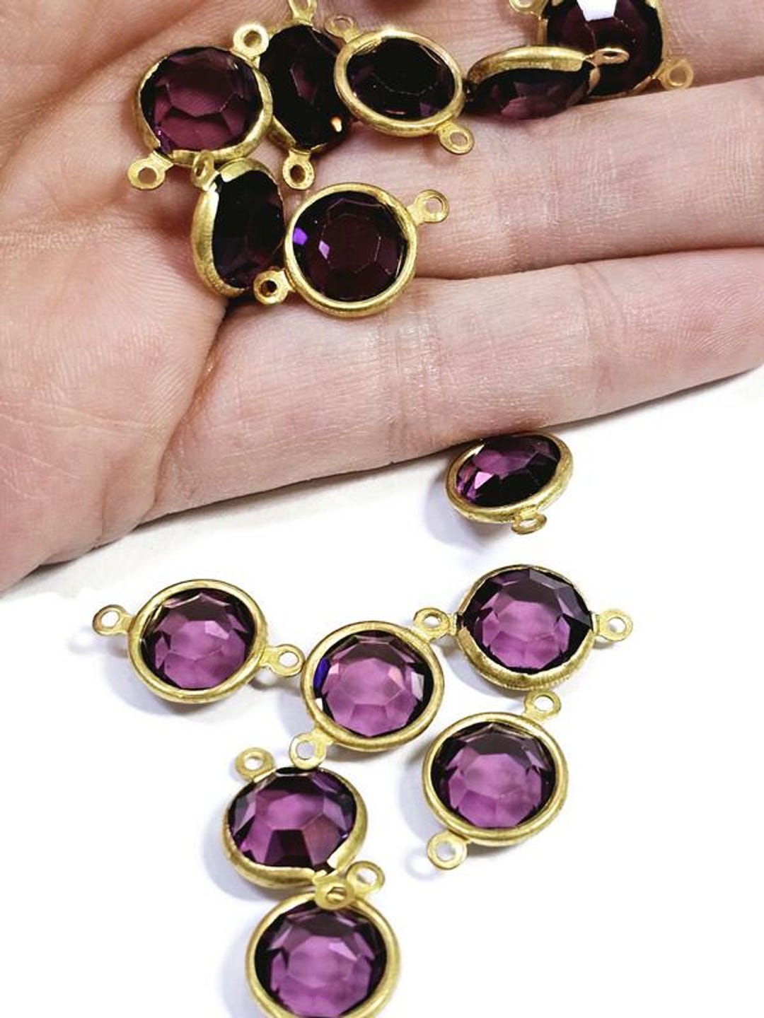 ヴィンテージ真鍮とスワロフスキーのダブルループドロップ、4個 - Etsy 