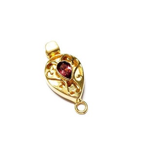 Garnet and Gold Filigree Box Clasp