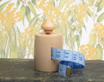 Celery Top Pine Vintage Style Tape Measure
