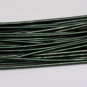 Hunter Green French Wire Gimp Bullion Purl Wire 1mm for Goldwork Beadwork and Embroidery - 1 Metre (39 Inches)