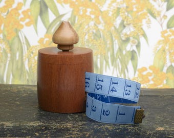 Vintage Style Wooden Tape Measure in Blackbutt and Sassafras