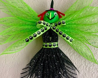 Small deco mesh Halloween witch, whimsical Halloween wall decor, witch wreath, wall hanging, Halloween wreath, deco mesh angel