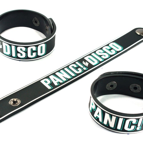 Bracelet en caoutchouc Panic! At The Disco - Bracelet en relief pour fans de musique