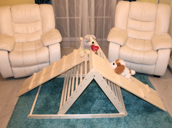 Climbing ladder for toddlers! Climbing triangle for toddlers! Triangle with ramp!