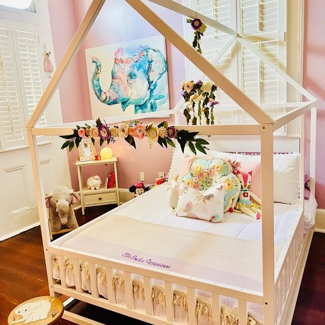 Twin house frame bed deals