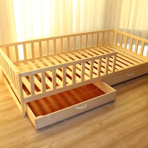 Toddler bed , children bed, Montessori bed, kid bed, wood bed, children home, waldorf toy,  kids bedroom, floor bed