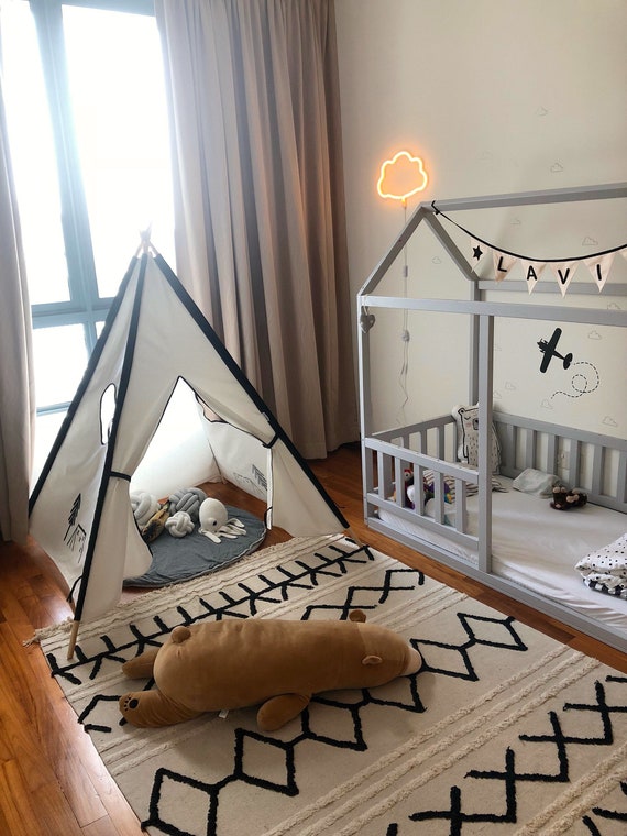 Painted toddler house bed, Montessori floor bed, kid bed, wood bed, children home, waldorf toy, children bed, kids bedroom, floor bed