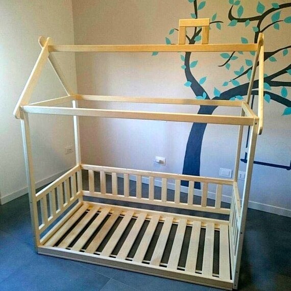 Stock Bett Geformt Haus Haus Bett Montessori Bett Haus
