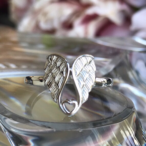 Genuine 925 Sterling Silver Angel Wings with Heart Ring