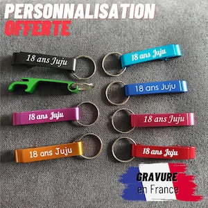 Porte clefs décapsuleur en métal gravé (personnalisation offerte du porte-clés), Expédition rapide depuis la France, tarifs dégressifs !