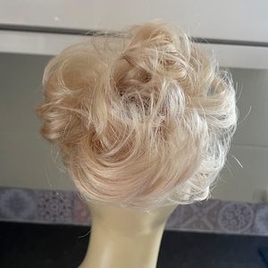Peachy  blonde lightest blonde  short curly messy ponytail extensions scrunchie human hair (6/03)
