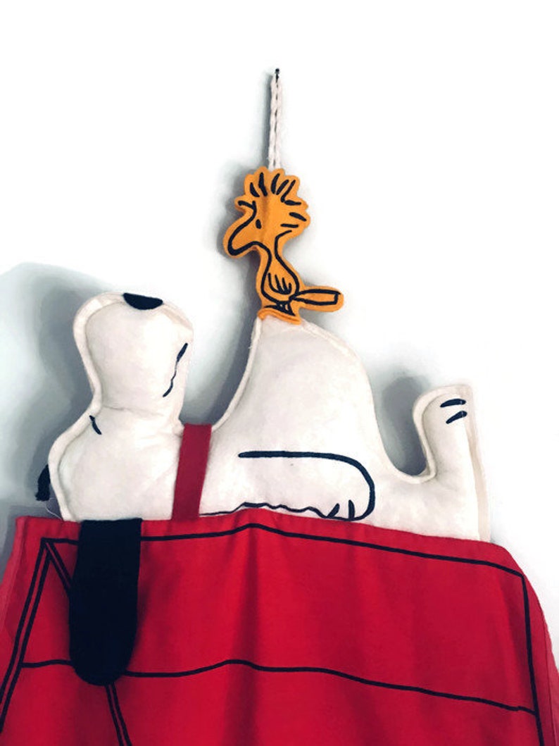 Vintage c1970s Simon Simple Originals RARE Vintage Snoopy and Woodstock Hanging Children/'s Shoe or Toy Organizer