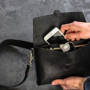 Leder Gürteltasche Cross body bag Personalisierte Frauen kleine Tasche Leder Crossbody Geldbörse Taille Tasche Taille Frauentasche Geschenk zum Valentinstag
