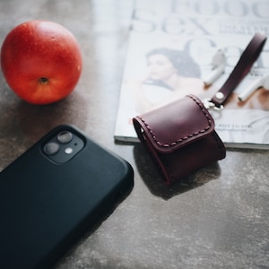 Custom Leather Airpods Case: Personalized Airpod Cover with Keychain