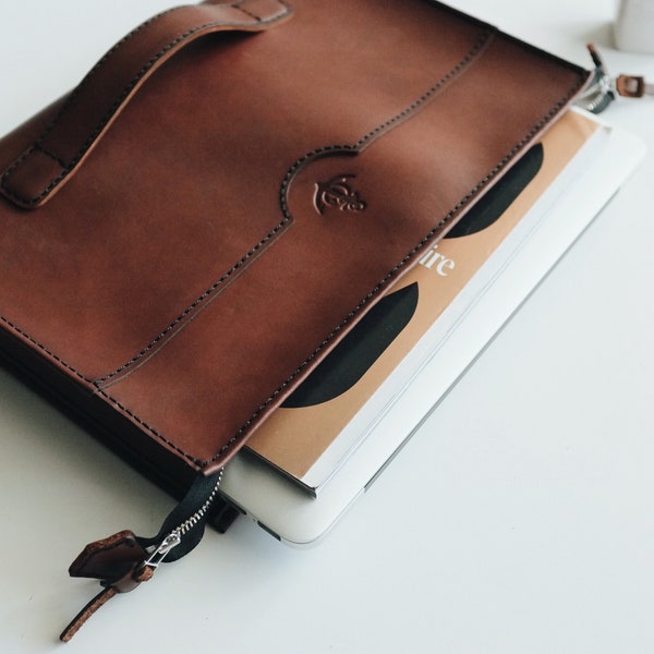 Handcrafted A4 Leather folio Leather portfolio Personalized case Document holder Bag For Documents Macbook leather folio
