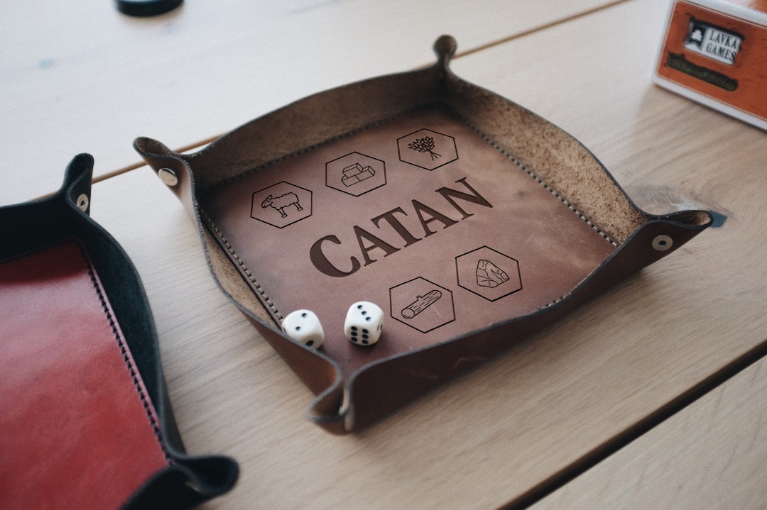 Leather Tray Valet, Personalized Dice Tray, Catan, Faerun, Day Gift 