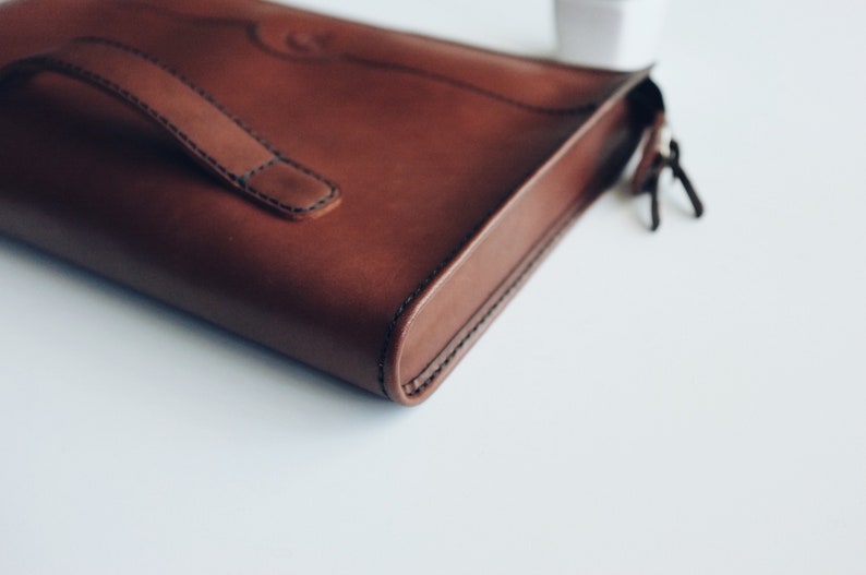 Étui portefeuille en cuir A4 fabriqué à la main Étui personnalisé Porte-documents Pochette pour documents Étui portefeuille en cuir pour MacBook image 6