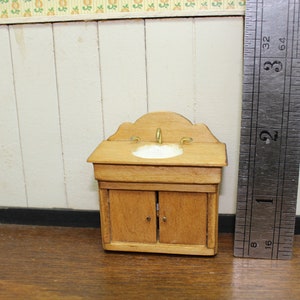 Hold for R. (1:24 Scale Miniature Farmhouse Sink by Jim Gans)