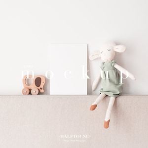Maqueta de tarjeta de guardería, invitación de baby shower, maqueta linda, maqueta de tarjeta 5x7, maqueta de niños, maqueta de habitación para niños, maqueta de baby shower, maqueta de guardería