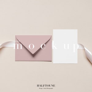 Mockup Card, Card Mockup, vrouwelijk, zacht, blanco kaart, uitnodigingskaart, trouwkaart, moderne mockup, gestileerde mockup, wenskaart mockup, mockup, mockup