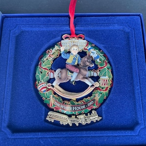 The WHITE HOUSE Historical Association CHRISTMAS Ornament 2003 - Victorian Boy on Rocking Horse - Wreath - Rocking Horse and Train Move