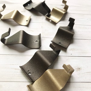 Powder Coated Stainless Steel No-Hole Siding Hooks image 1