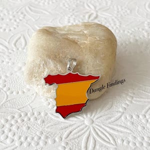 Spain Pendant, Stainless, Country, Spanish, Jewelry, Men’s, Women’s, Gift, Necklace, Enamel, Flag, 29mm, STA072